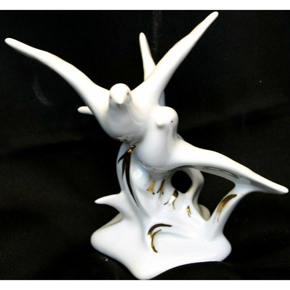 White Porcelain Doves in Flight Gold Trim Bibelou Romanian 5" Tall - Picture 1 of 8